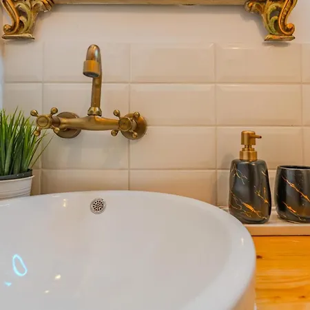 Heritage Loft 1735 Апартаменты