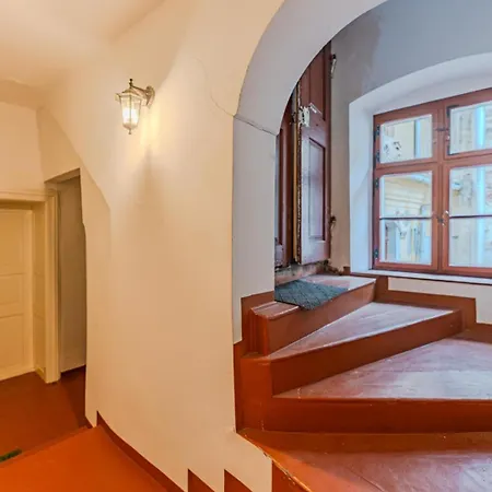 Heritage Loft 1735 *