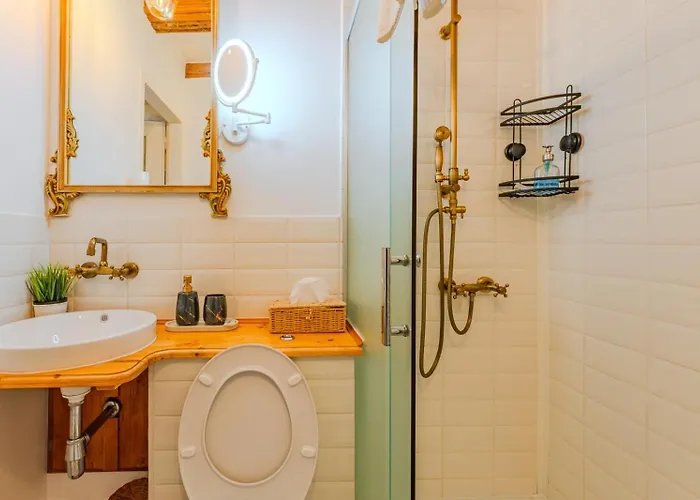 Heritage Loft 1735 *