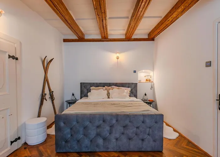 Heritage Loft 1735 Apartman Brassó